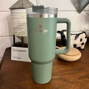 Stanley Shrub OG Quencher Tumbler 40oz